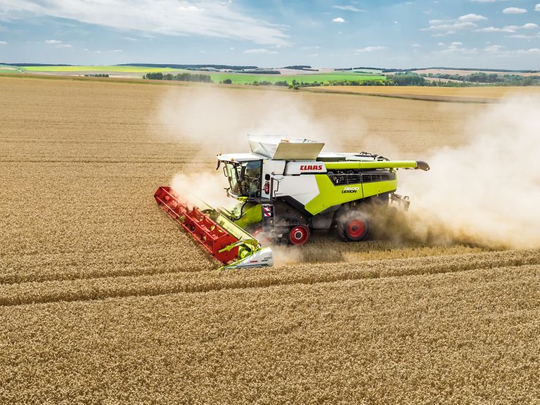471322_27 LEXION 8600 TERRA TRAC con VARIO 1080 en la cosecha de trigo.