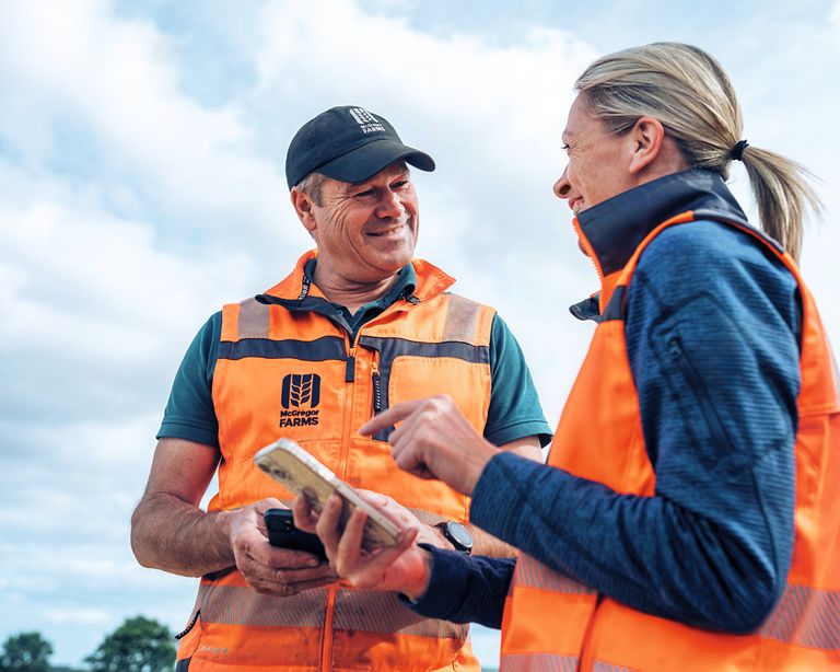 902165_27