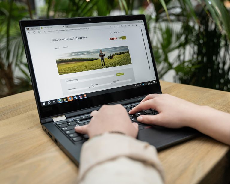hands on laptop-new